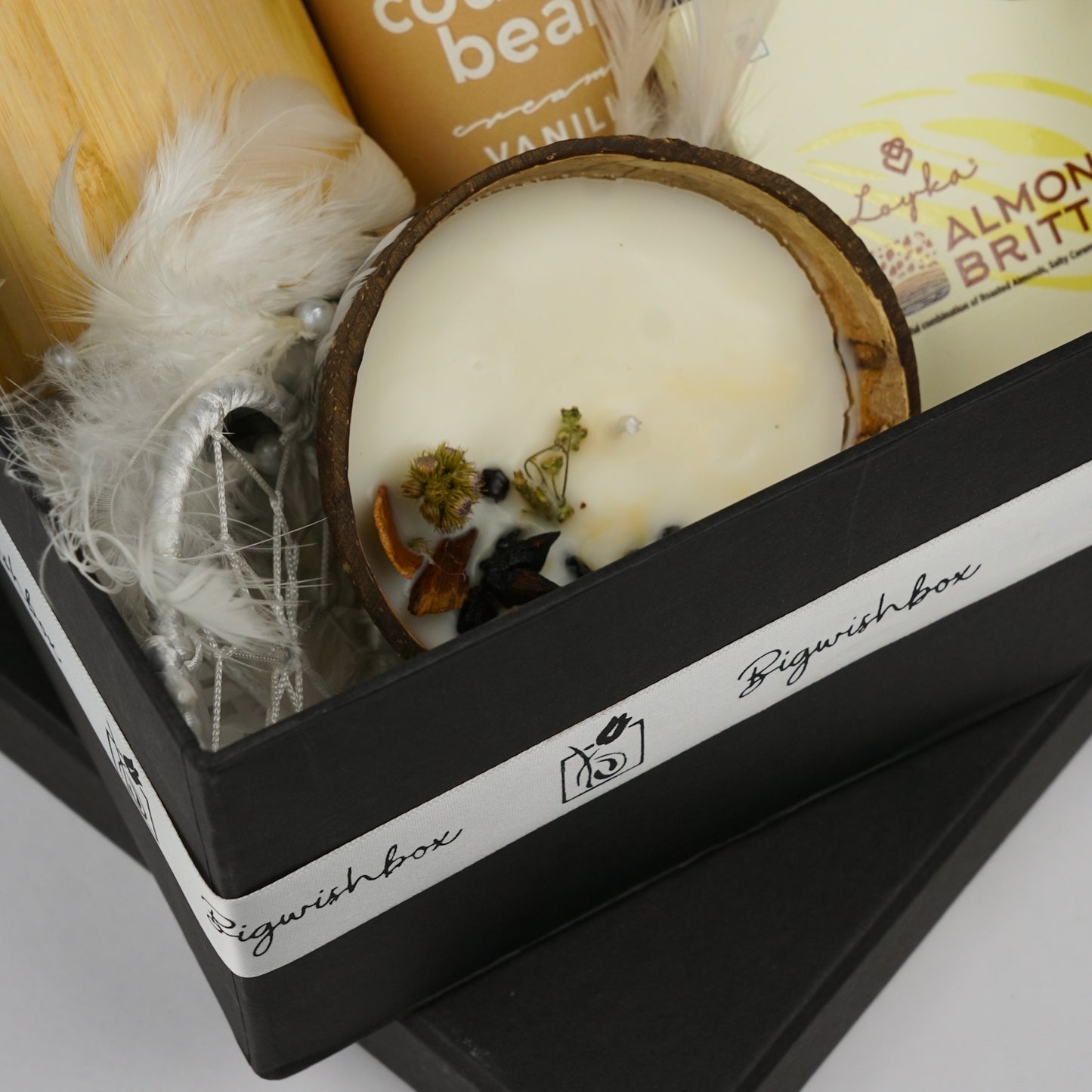 Elegant Bliss Gift Hamper