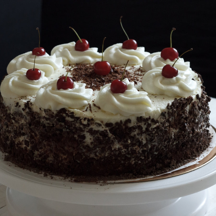 Classic Half kg Black Forest Cake – bigwishbox