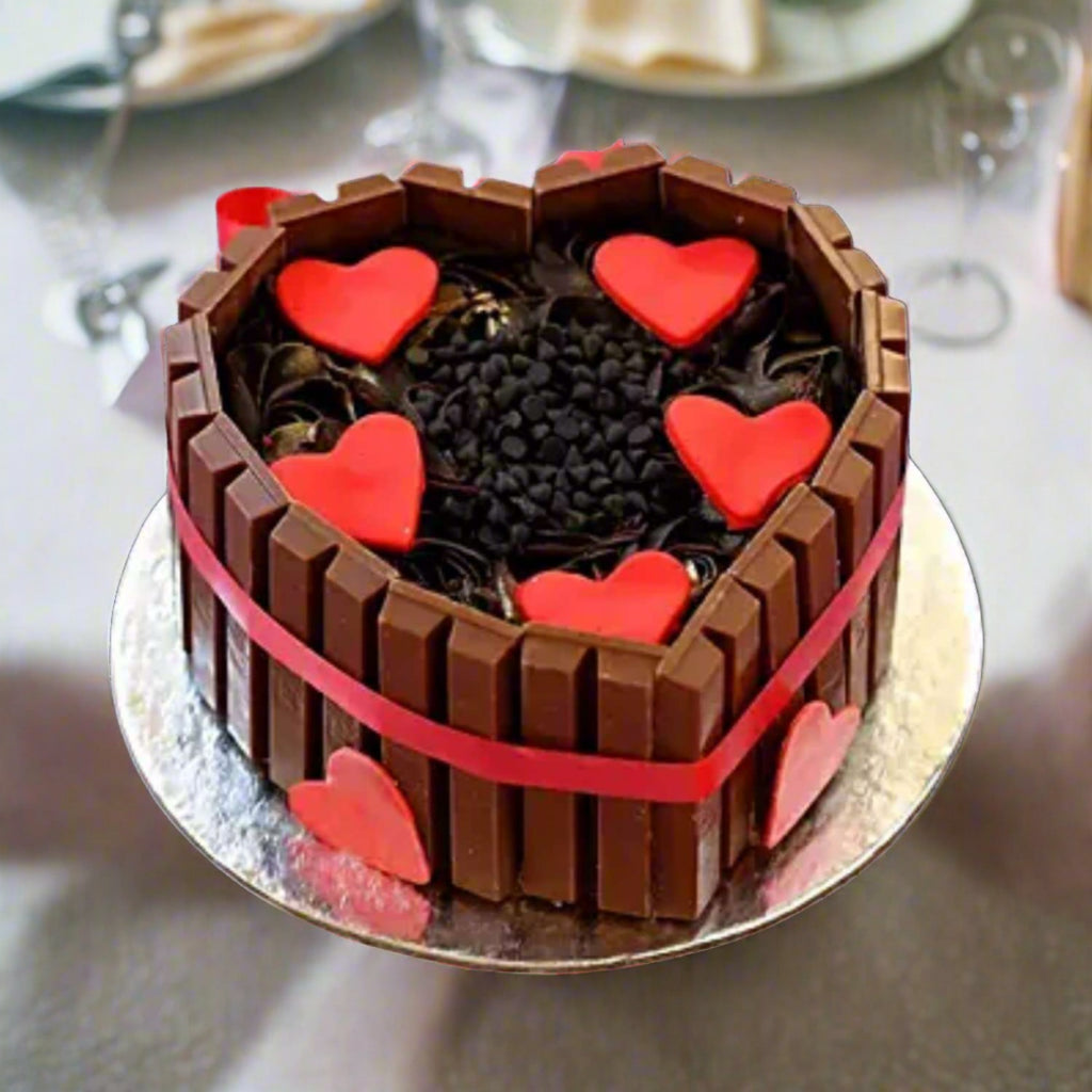 Kitkat Cake Heart Shape 1 kg